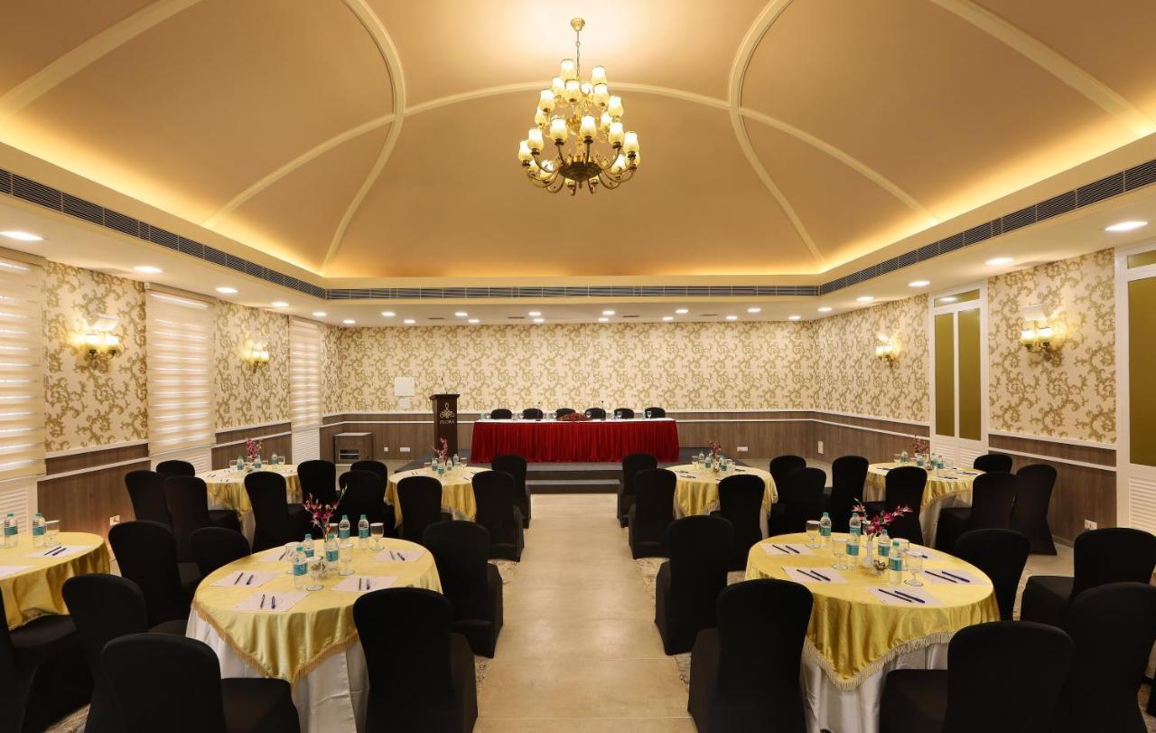 מלון Kochi Flora Charishma Residency Aluva מראה חיצוני תמונה